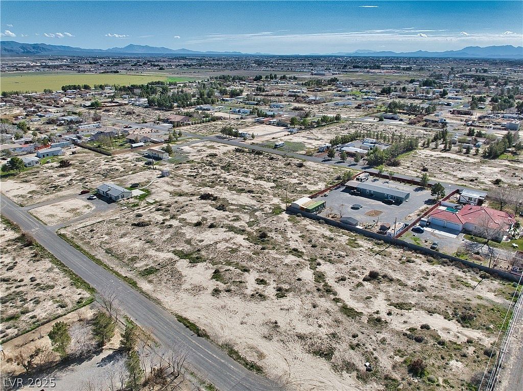 951 W Betty Ave Pahrump, NV 89060 - Thumbnail 4