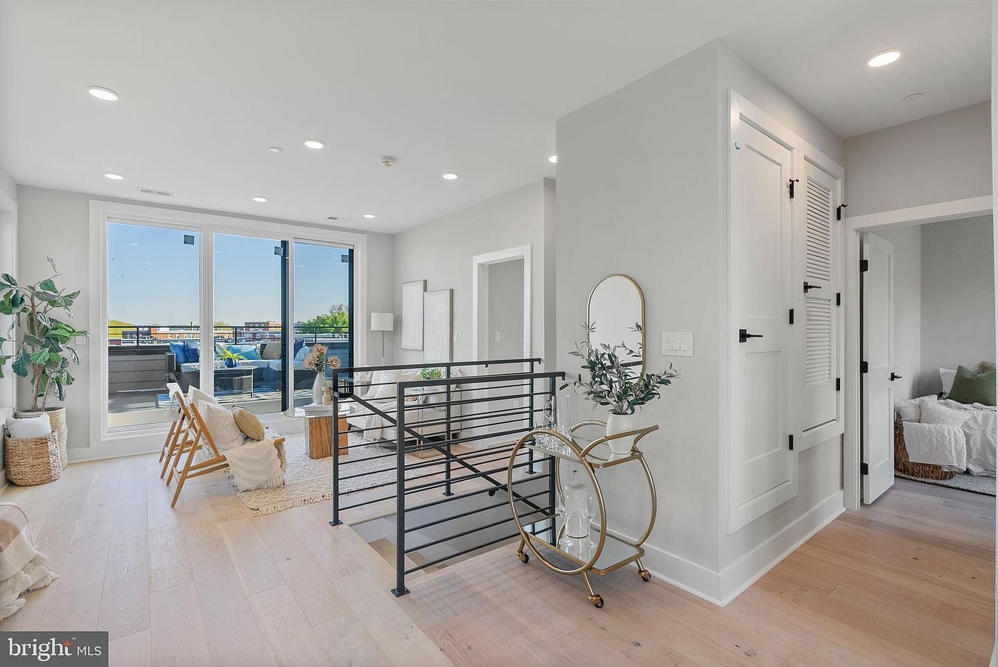 2019 M St NE #PENTHOUSE 09 Washington, DC 20002 - Thumbnail 4