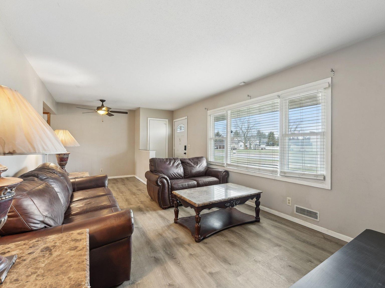 11749 Crooked Lake Blvd NW Coon Rapids, MN 55433 - Thumbnail 4