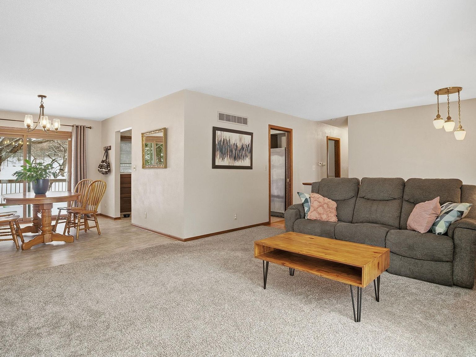 6170 Carleda Way Inver Grove Heights, MN 55076 - Thumbnail 4