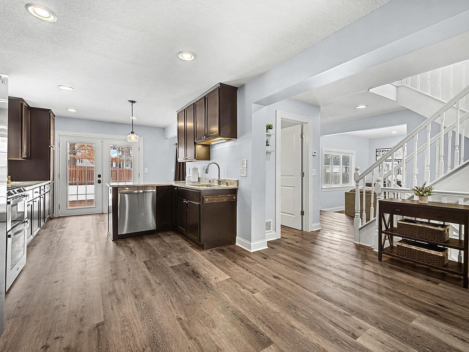 8046 Erie Spur Chanhassen, MN 55317 - Thumbnail 4