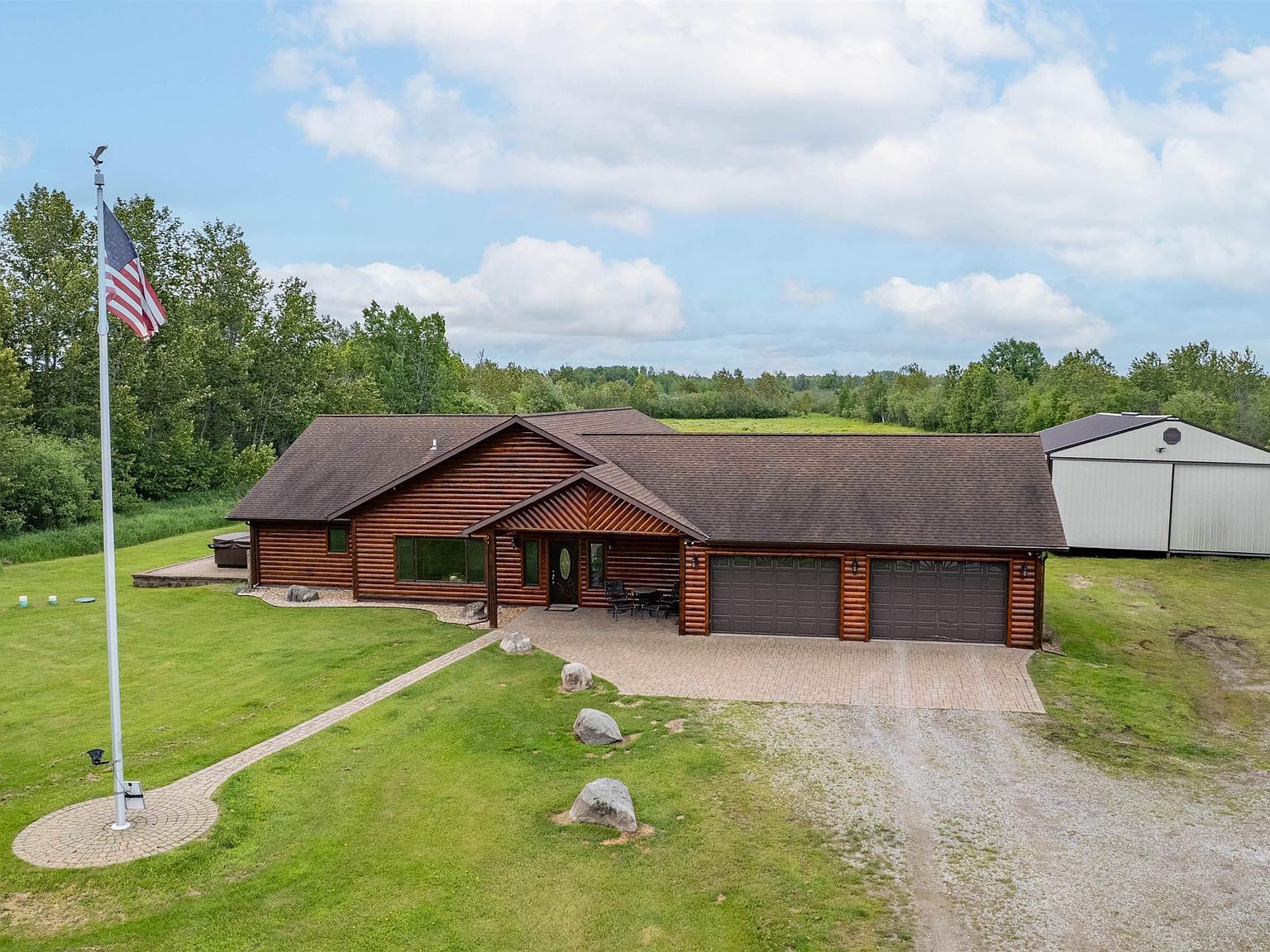 7346 Smith Rd Saginaw, MN 55779 - Thumbnail 4