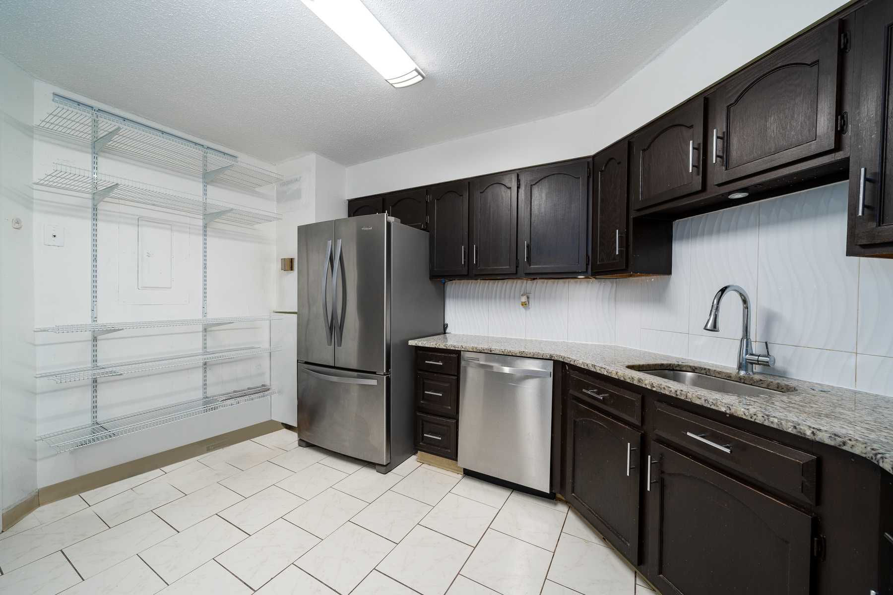 232 Harmon Cove Tower, Secaucus, NJ, USA, 7094 - Thumbnail 4