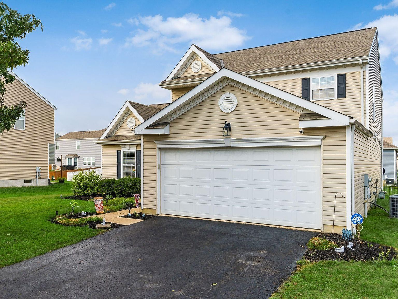 9 Hawthorne Dr Ashville, OH 43103 - Thumbnail 4