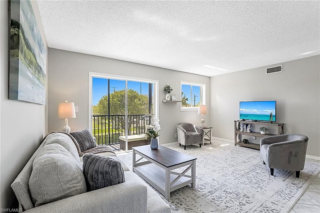 766 Central Ave APT 313 Naples, FL 34102 - Thumbnail 4