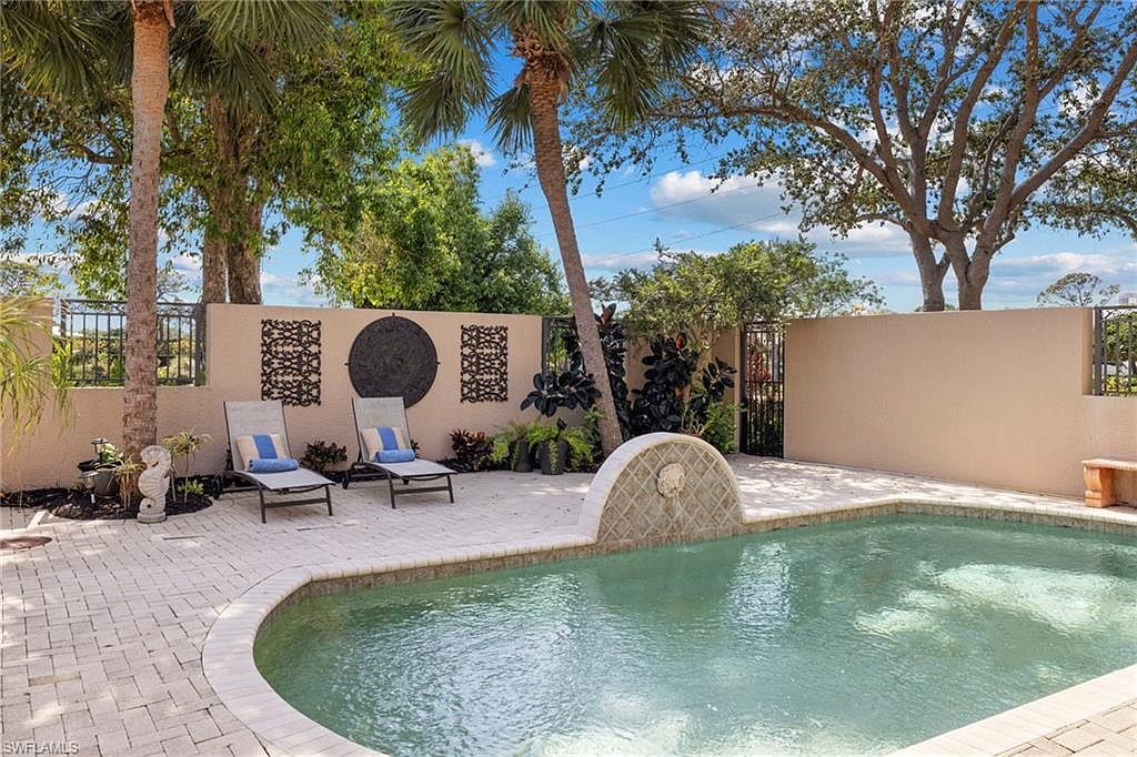 4840 W Boulevard Ct Naples, FL 34103 - Thumbnail 4