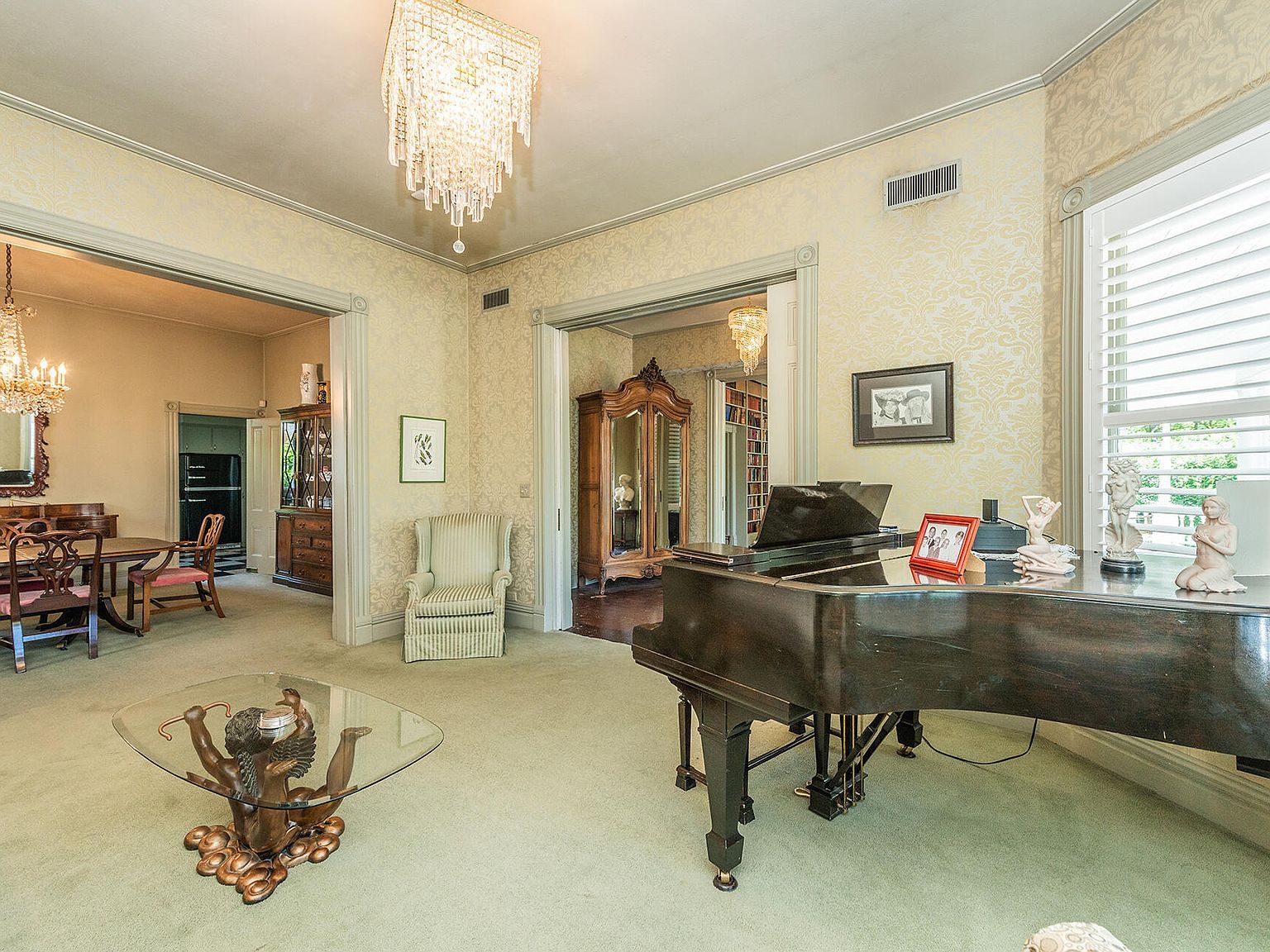 62 Court St Weaverville, CA 96093 - Thumbnail 4