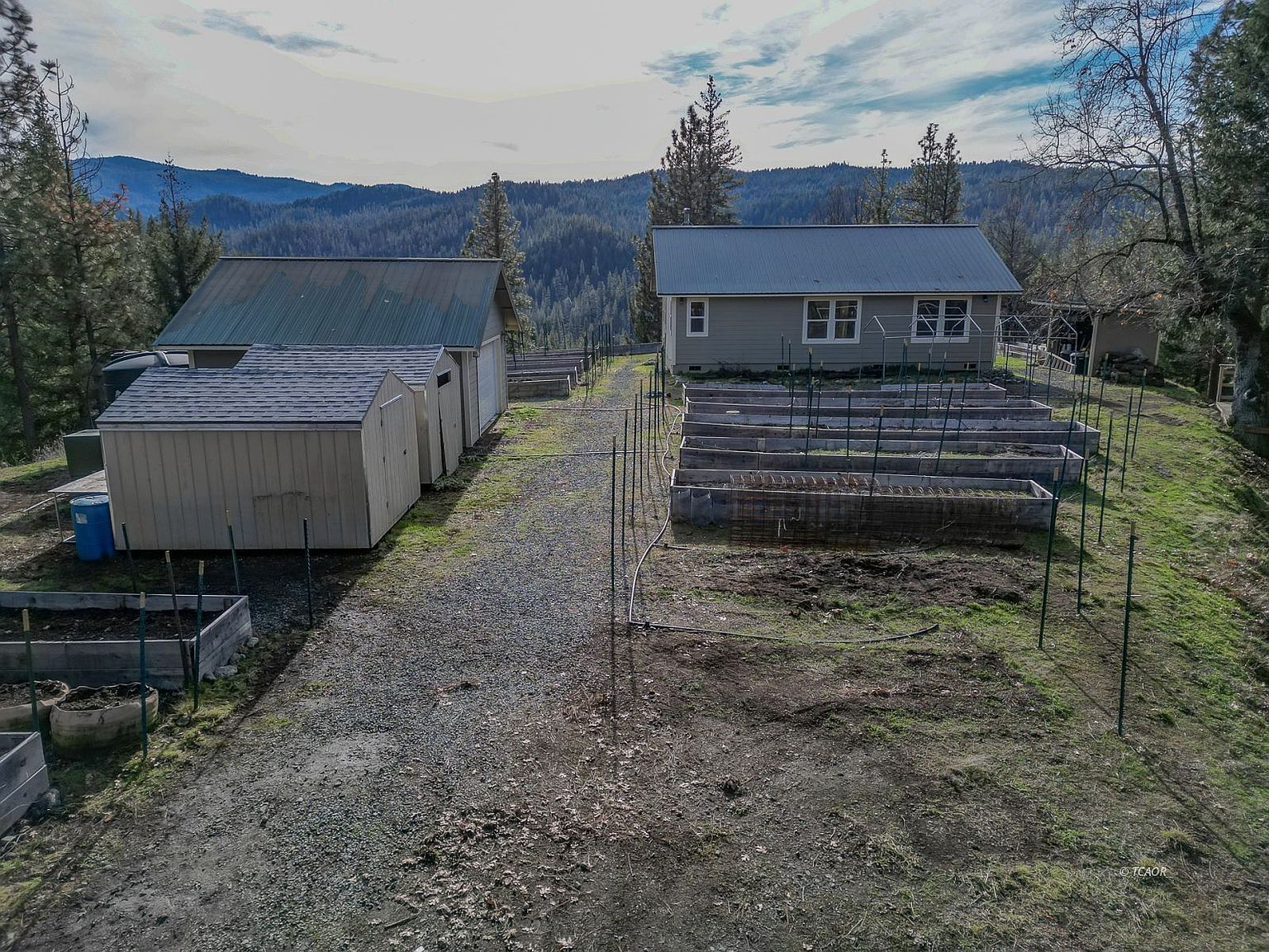 611 Dobbins Crk Hayfork, CA 96041 - Thumbnail 4