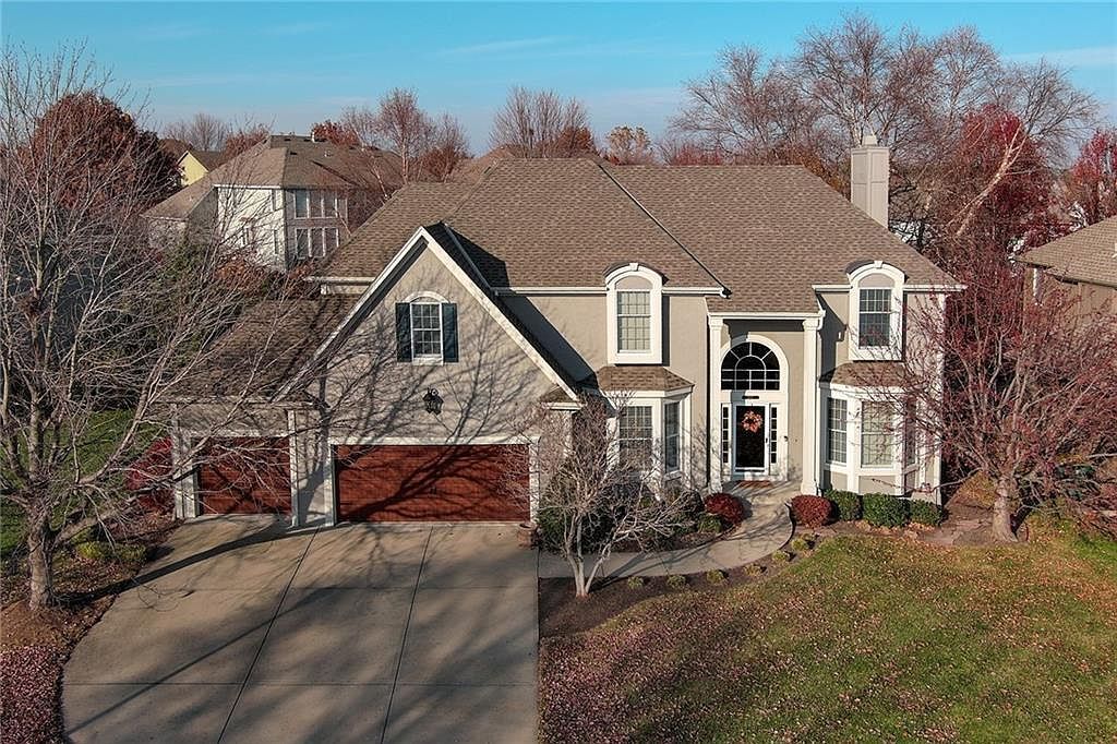 5102 W 161st Ter Overland Park, KS 66085 - Thumbnail 4