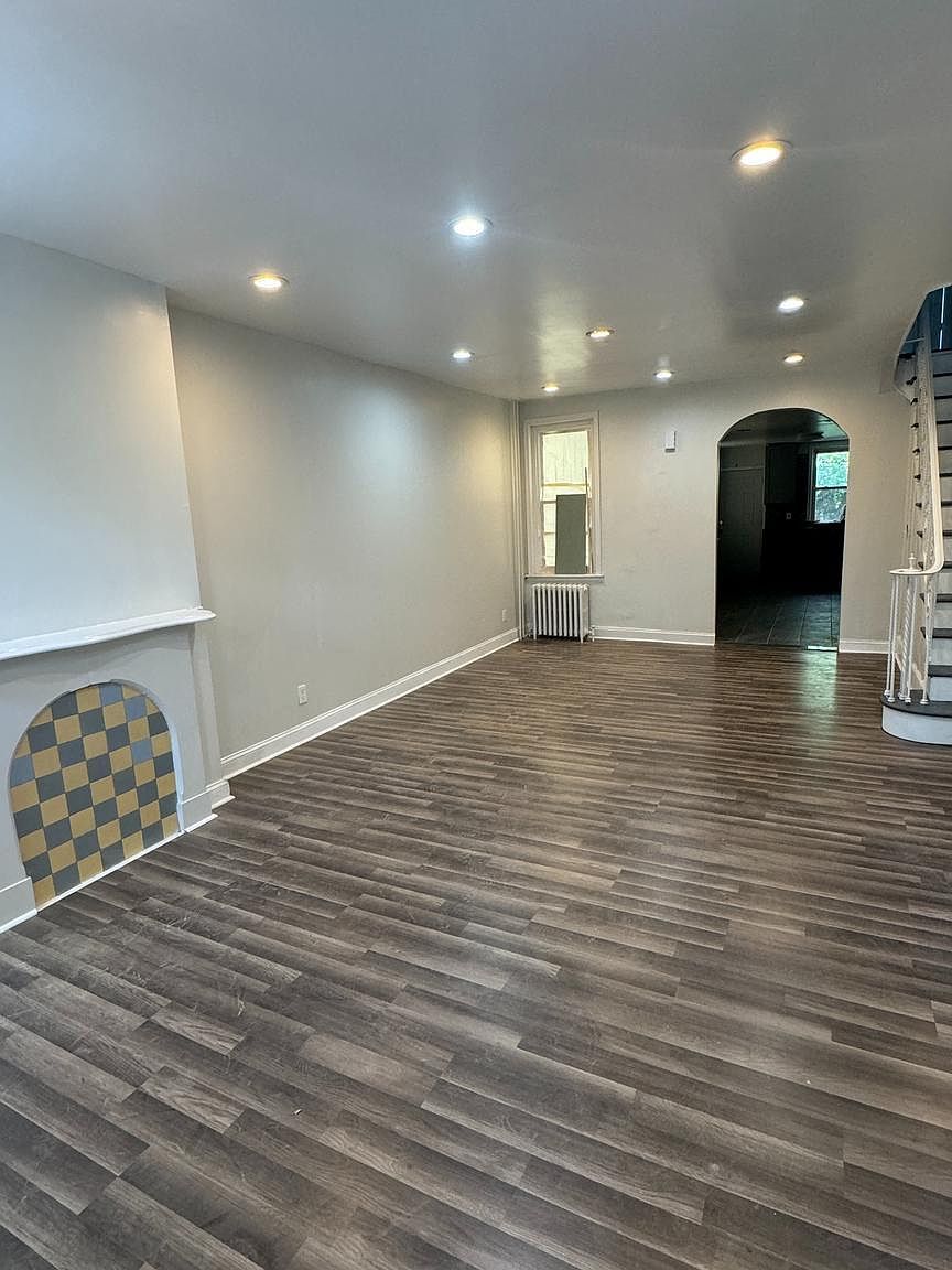 1442 S 16th St Philadelphia, PA 19146 - Thumbnail 4