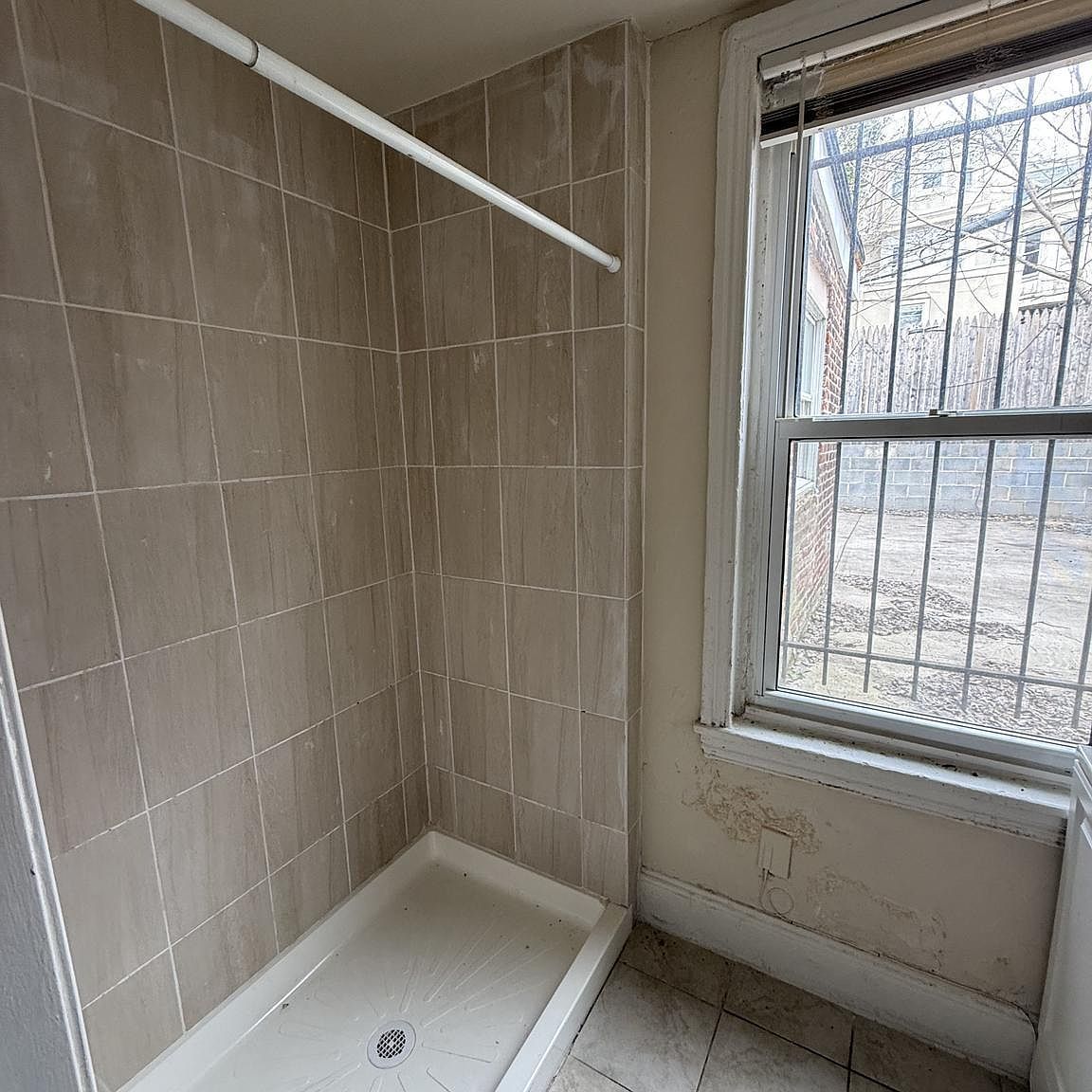 3205 Pearl St Philadelphia, PA 19104 - Thumbnail 4