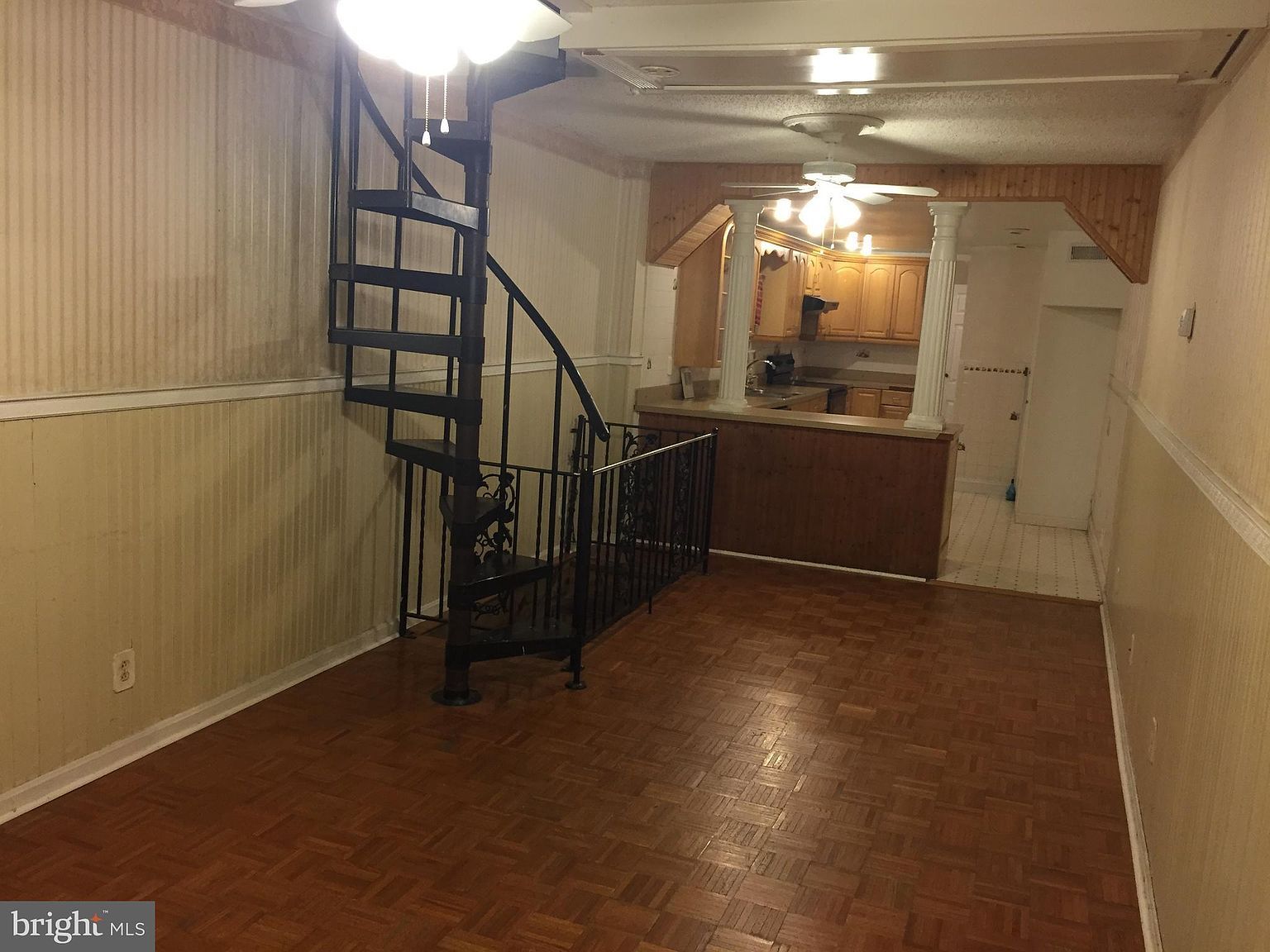 2618 N Waterloo St Philadelphia, PA 19133 - Thumbnail 4