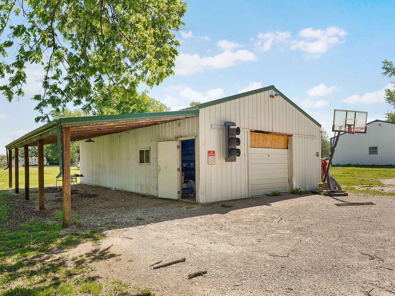 511 N Main St Freistatt, MO 65654 - Thumbnail 4
