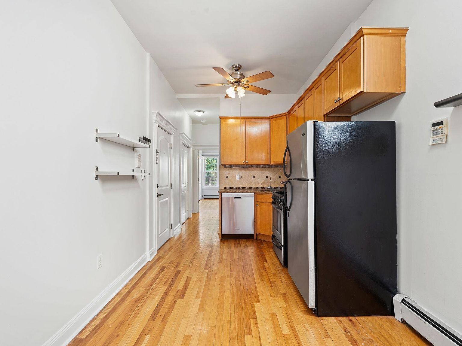 349 7th St APT 3R Jersey City, NJ 07302 - Thumbnail 4