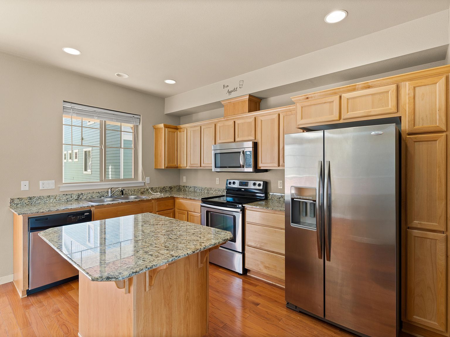 241 Cherry Bark Ln Medford, OR 97501 - Thumbnail 4