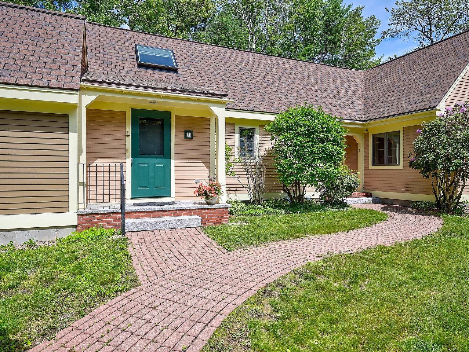 15 Wildflower Ln #1 North Conway, NH 03860 - Thumbnail 4