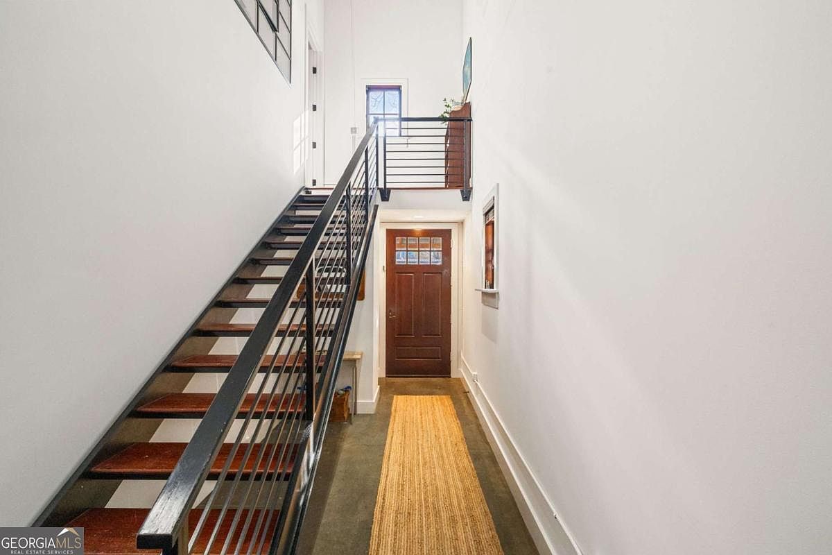 2894 Washington St APT A Avondale Estates, GA 30002 - Thumbnail 4