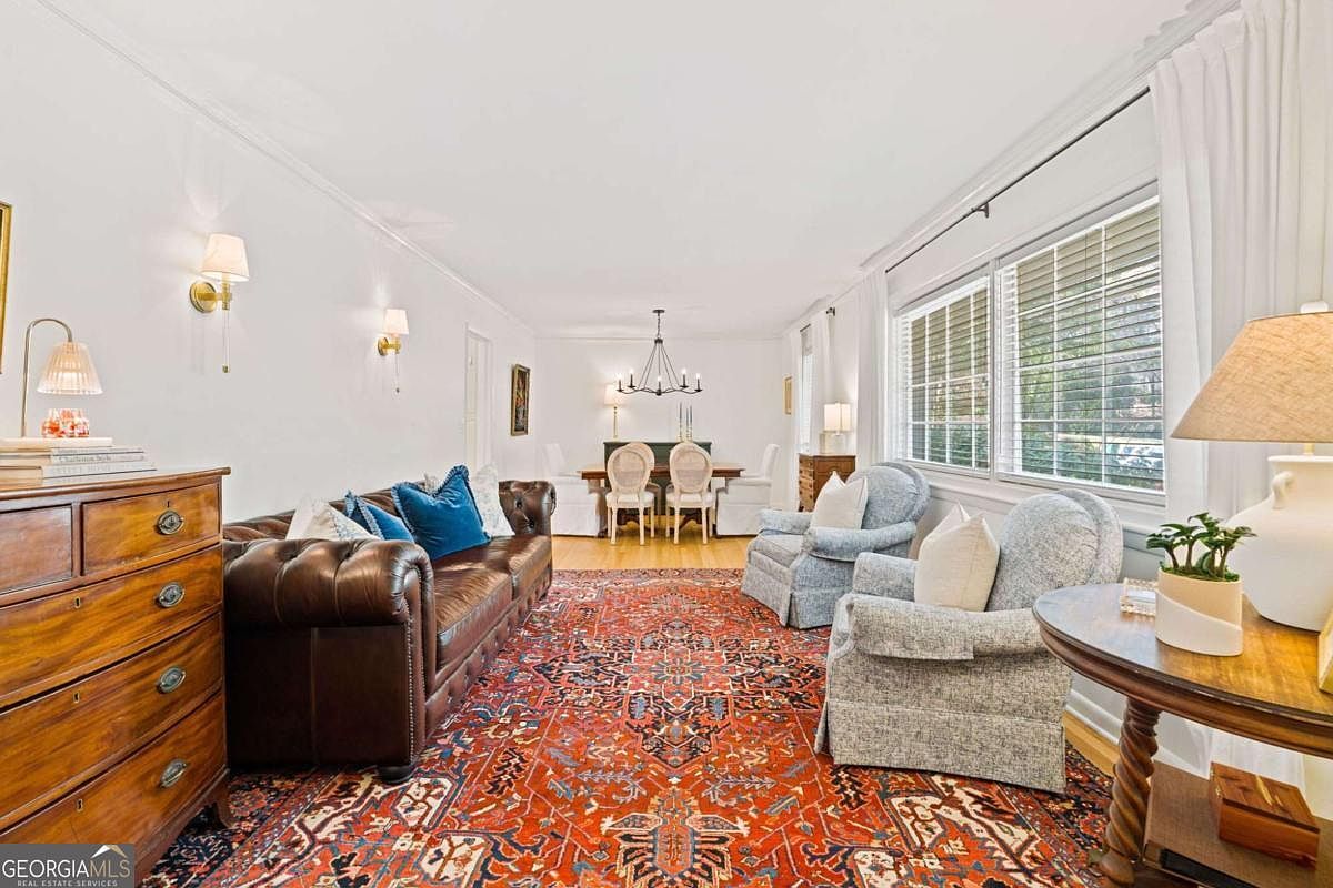 2011 Silvastone Dr Atlanta, GA 30345 - Thumbnail 4