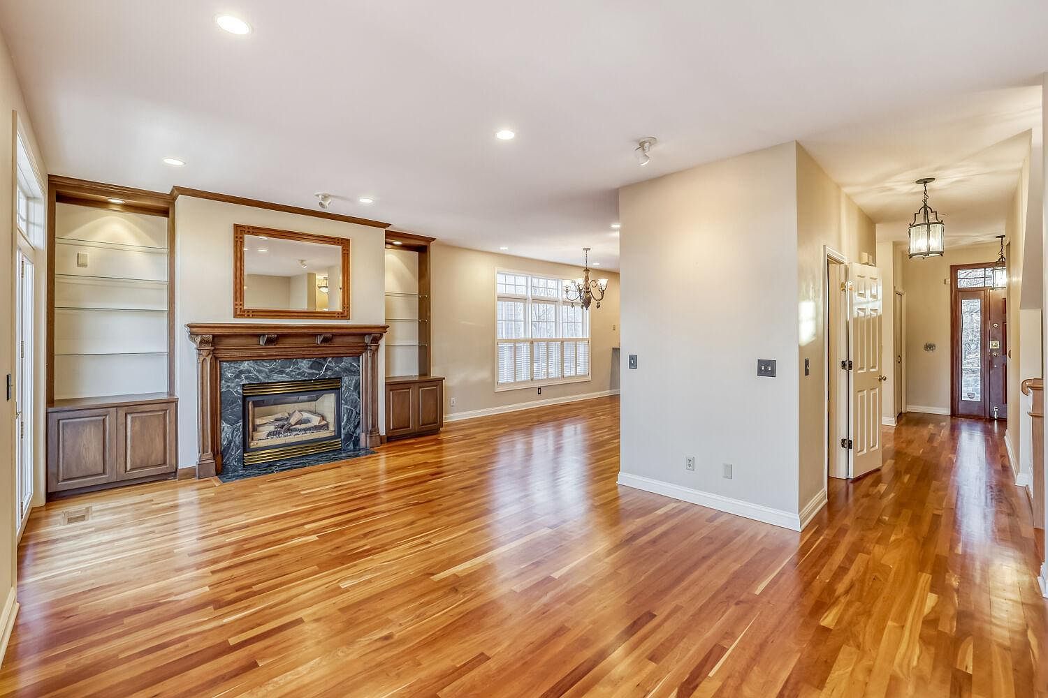 228 Ridgewood Ave Minneapolis, MN 55403 - Thumbnail 4