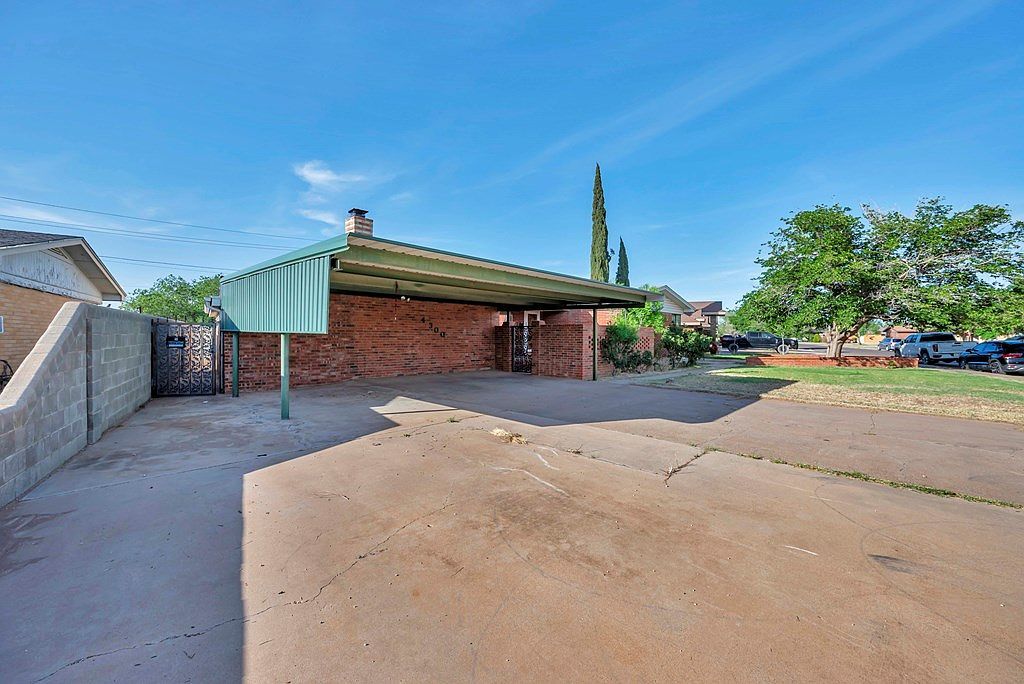 4300 Monty Dr Midland, TX 79703 - Thumbnail 4