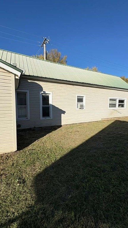 104 N Giles Ave Gentry, AR 72734 - Thumbnail 4