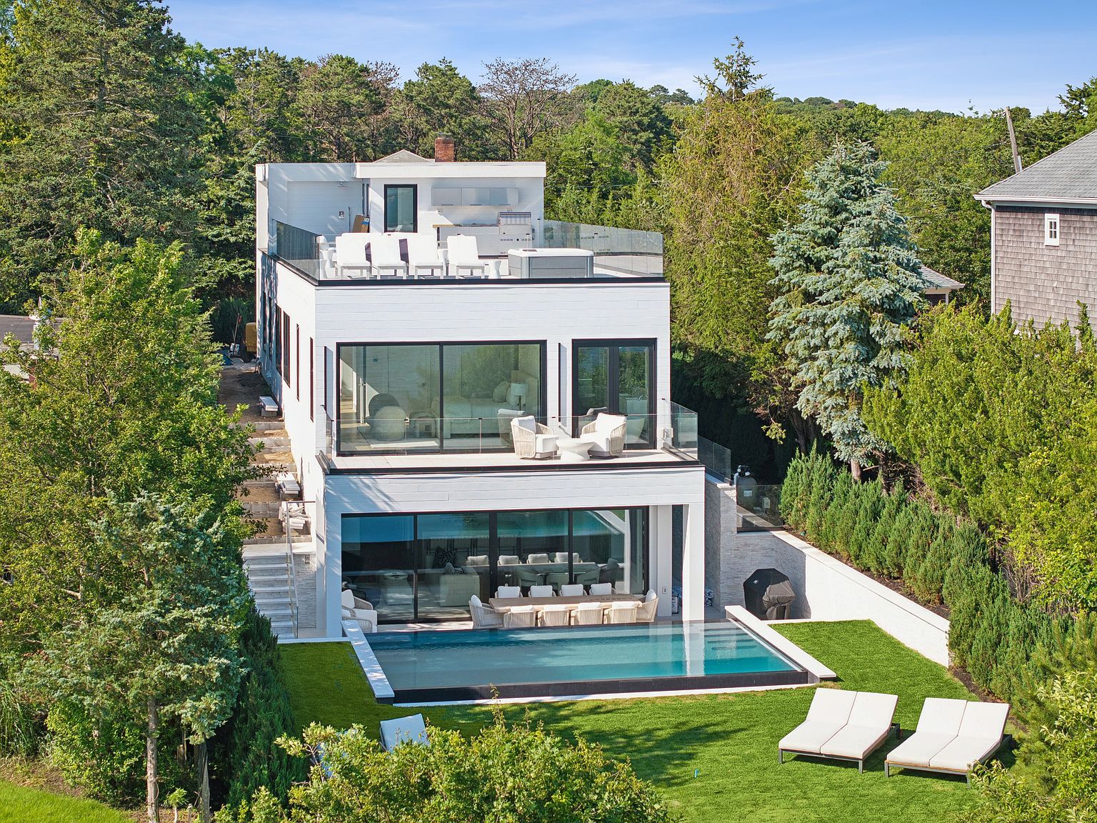 40 Oceanview Dr Southampton, NY 11968 - Thumbnail 4