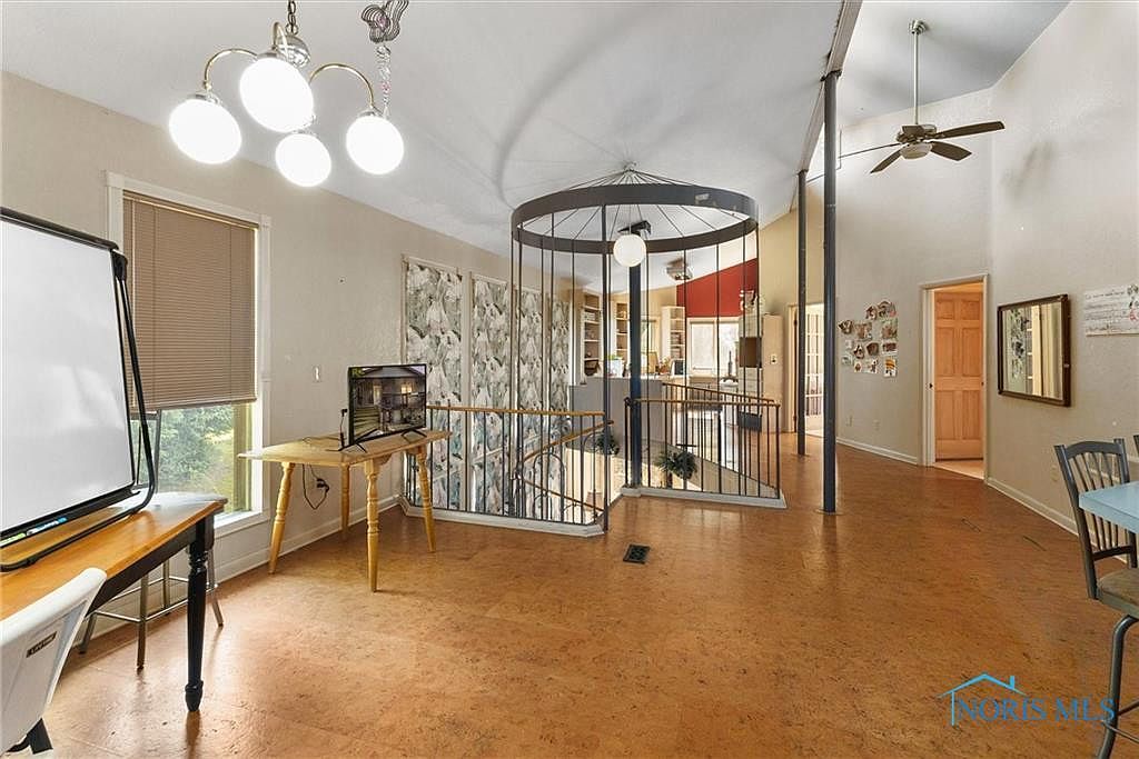 5160 Black Rd Monclova, OH 43542 - Thumbnail 4