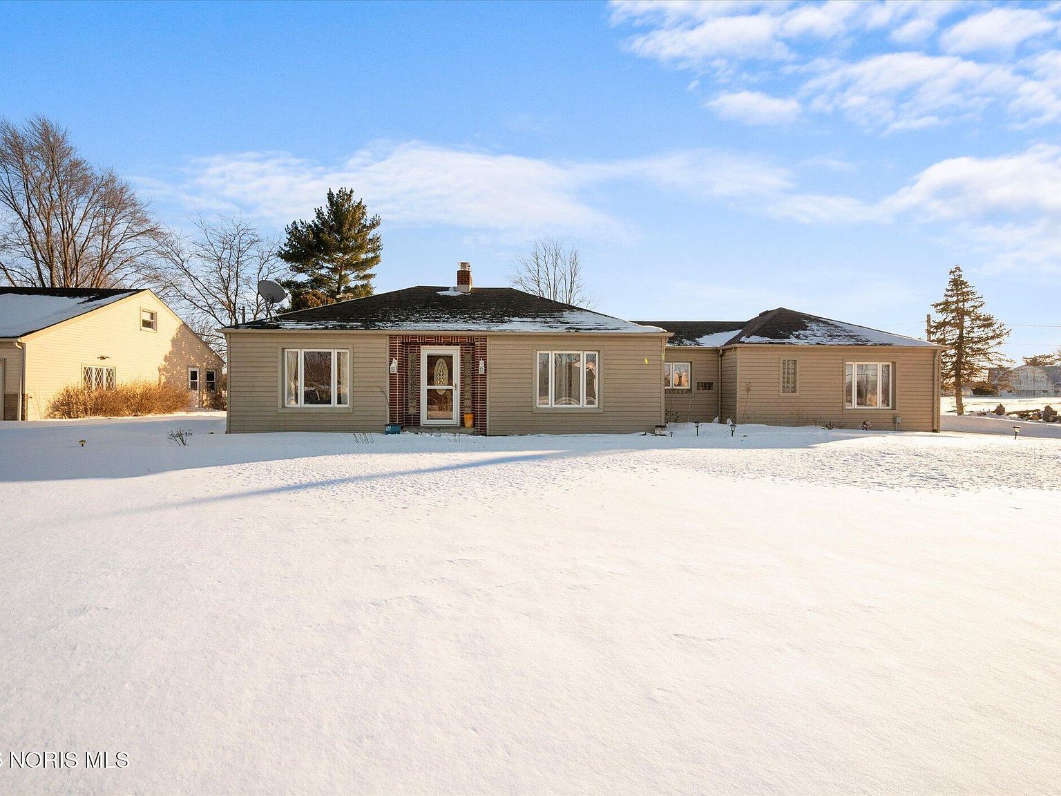 907 Huddle Rd Napoleon, OH 43545 - Thumbnail 4