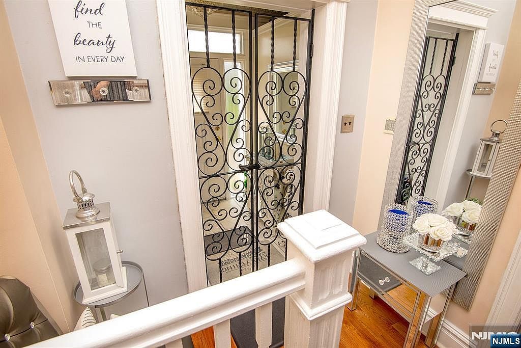 710 Hillside Ave Cliffside Park, NJ 07010 - Thumbnail 4