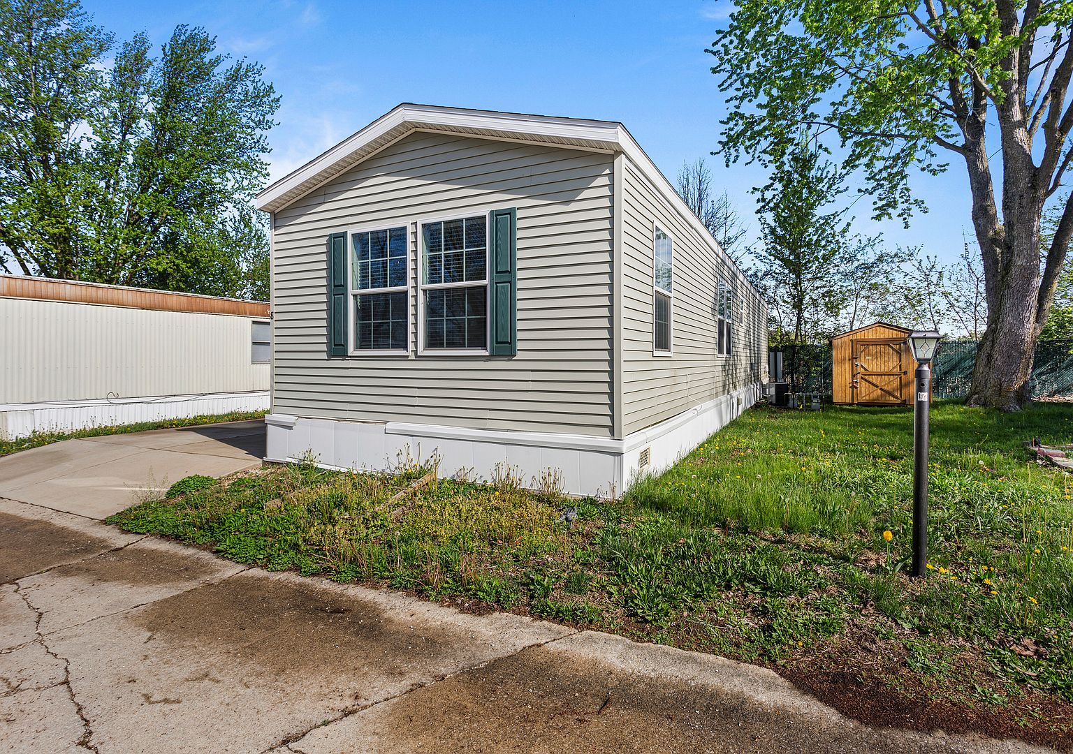 8 Fern St Urbana, IL 61802 - Thumbnail 4