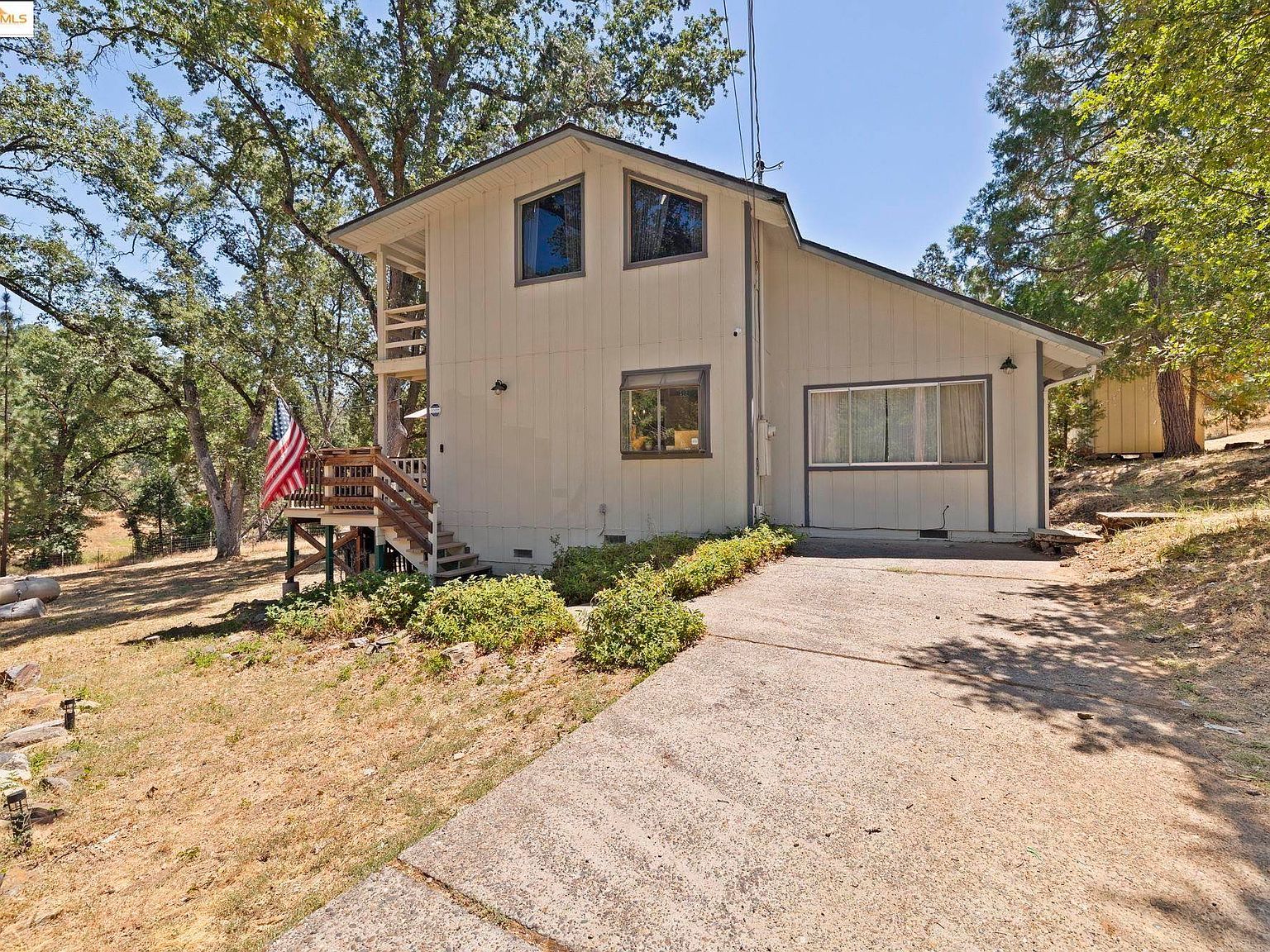 20785 Buttercup Cir Groveland, CA 95321 - Thumbnail 4