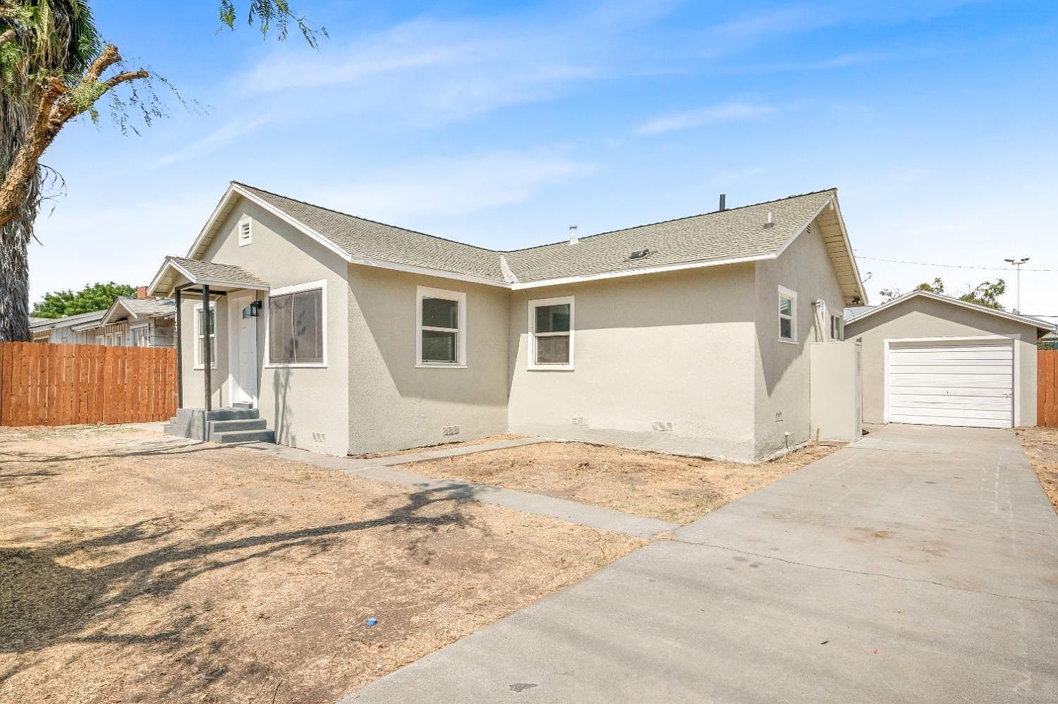 605 S 11th Ave Hanford, CA 93230 - Thumbnail 4