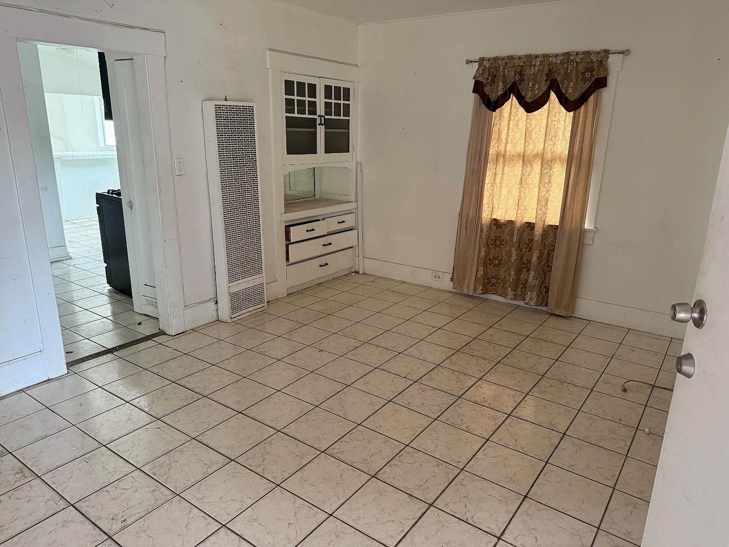 3431 E Lowe Ave Fresno, CA 93702 - Thumbnail 4