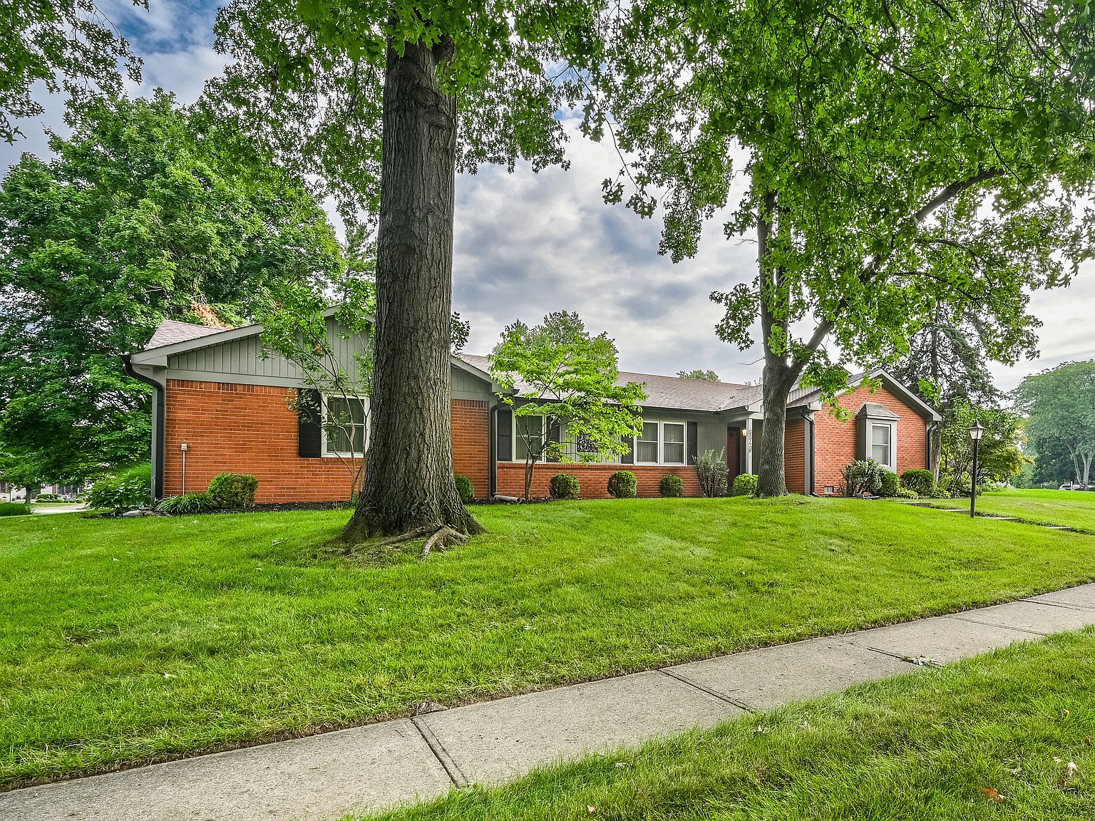 8840 Ellington Dr Indianapolis, IN 46234 - Thumbnail 4