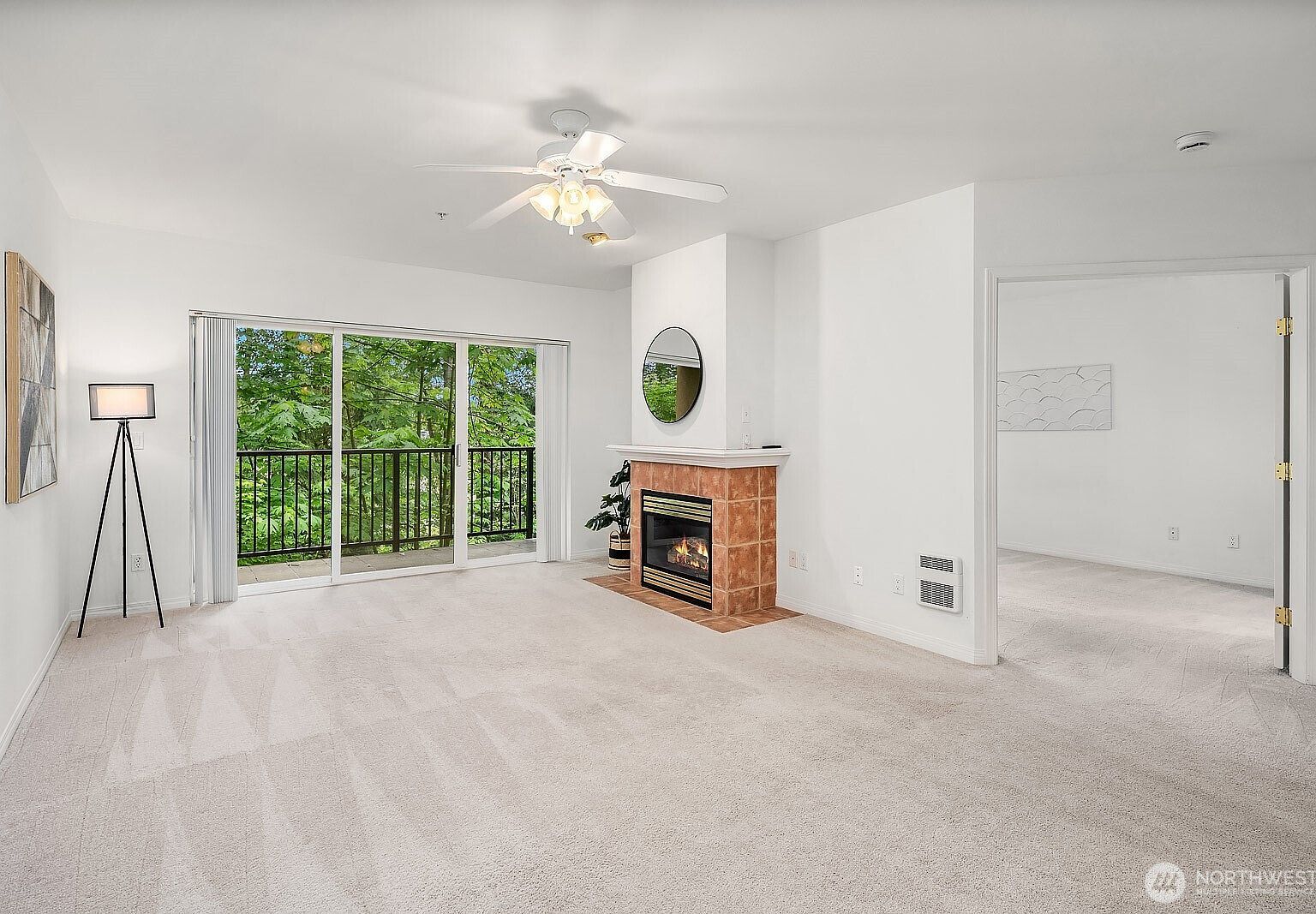 12439 NE Totem Lake Way APT 106 Kirkland, WA 98034 - Thumbnail 4