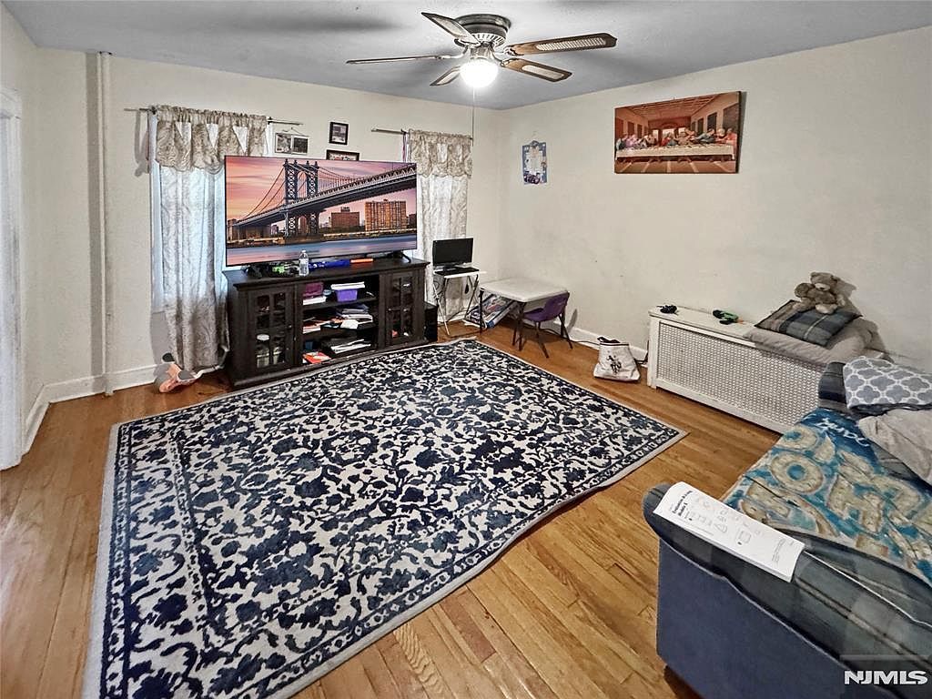 115 Kansas St Hackensack, NJ 07601 - Thumbnail 4