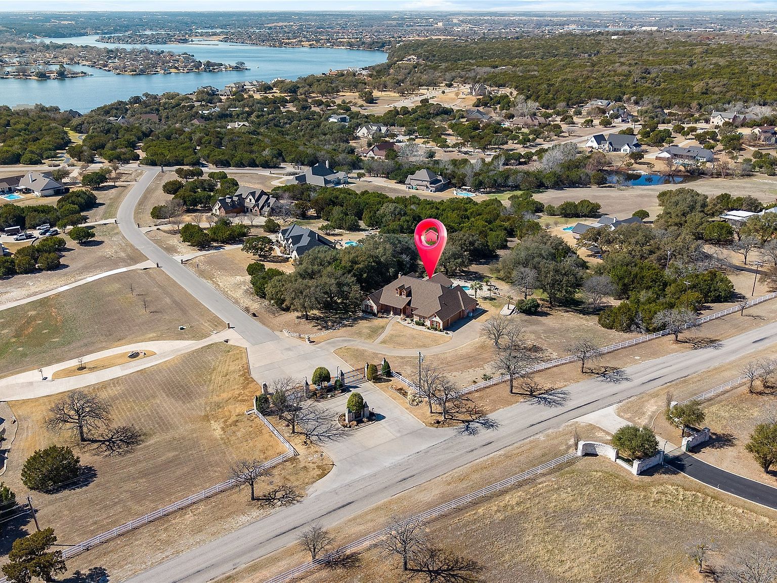 3506 Grand Harbor Ct Granbury, TX 76049 - Thumbnail 4
