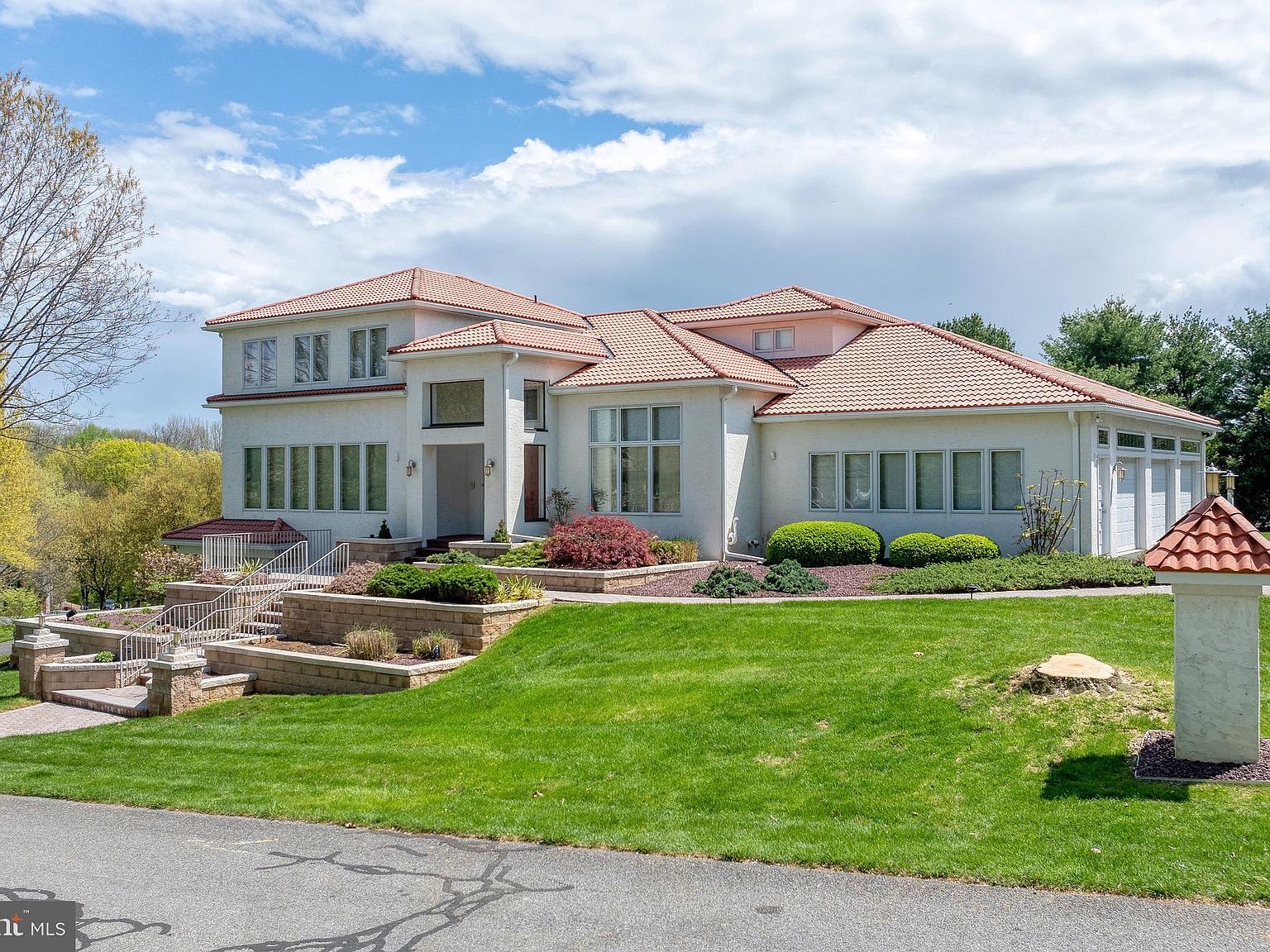 23 Deerfield Rd Lancaster, PA 17603 - Thumbnail 4