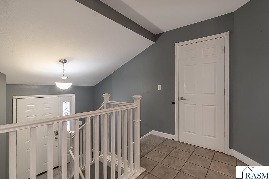 402 Cedar St Nicollet, MN 56074 - Thumbnail 4