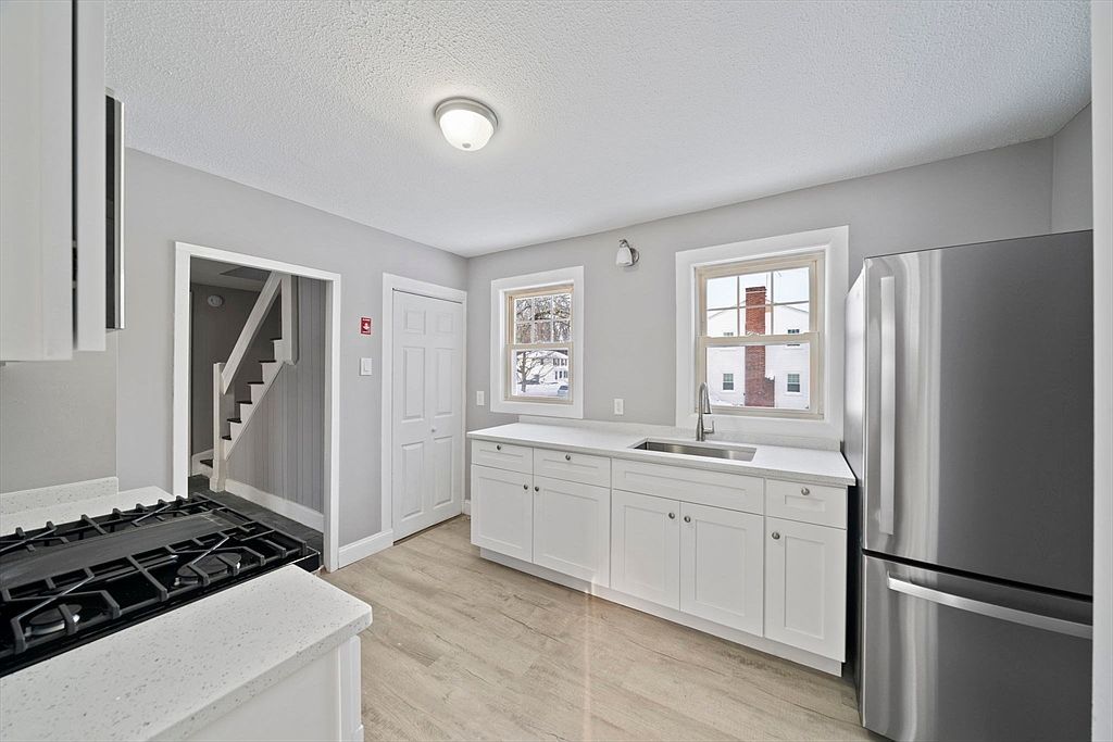 300 West St Weymouth, MA 02188 - Thumbnail 4