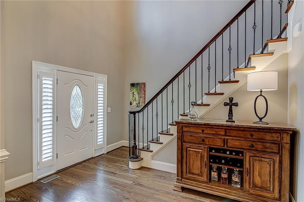 8449 Alice Player Dr Oak Ridge, NC 27310 - Thumbnail 4