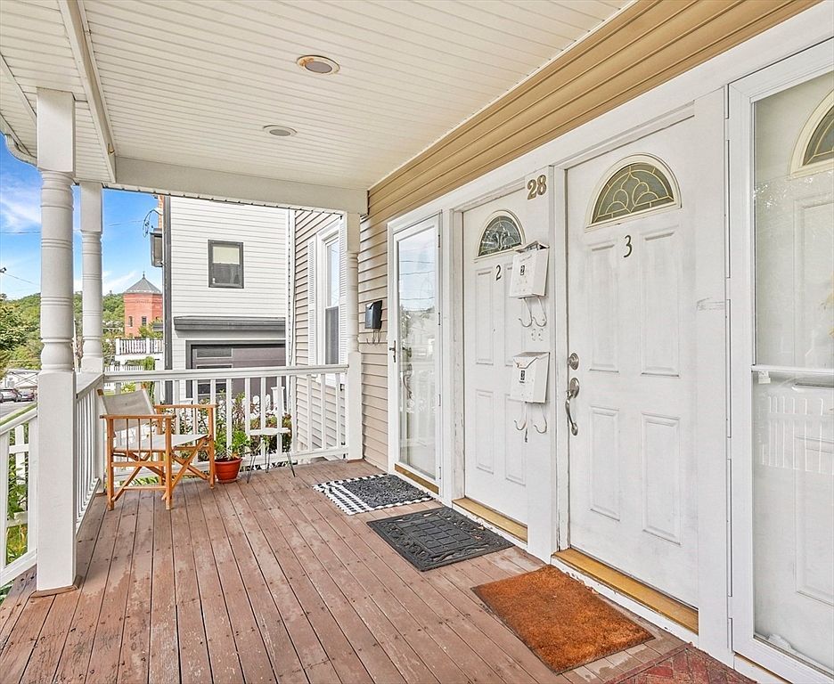 28 Robbins St APT 2 Waltham, MA 02453 - Thumbnail 4