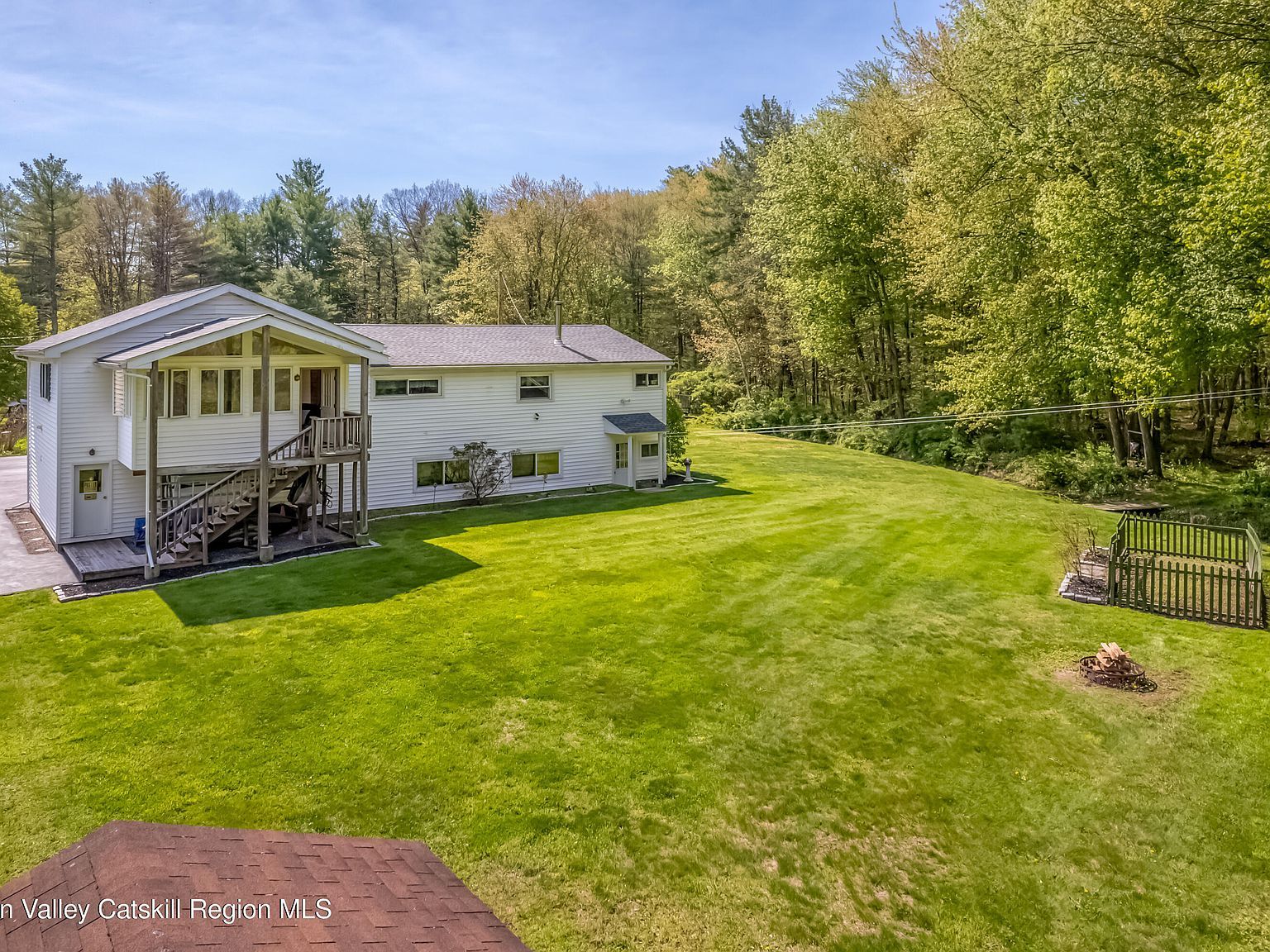 110 Cottontail Ln Woodstock, NY 12498 - Thumbnail 4
