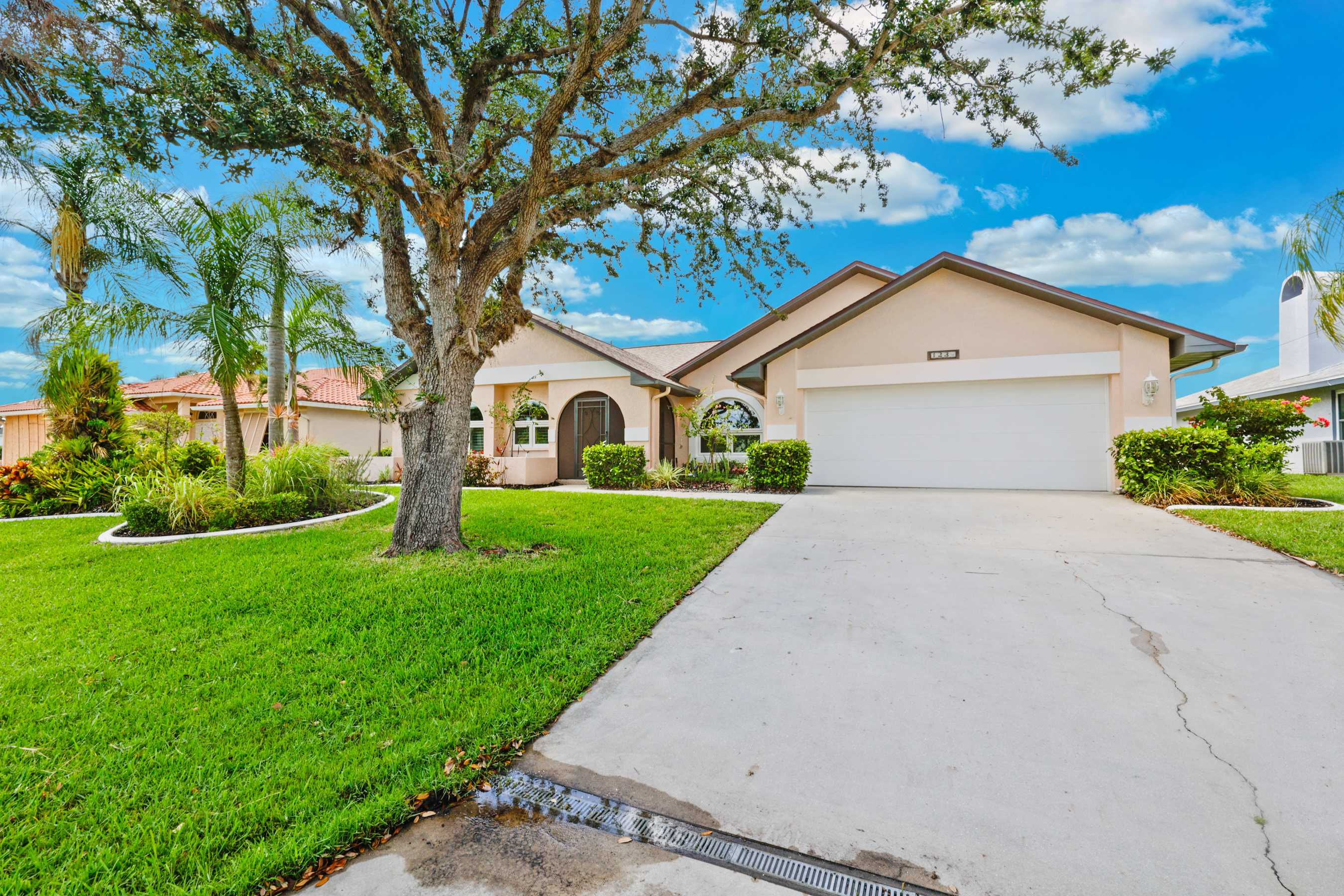 123 Southwest 47th Terrace, Cape Coral, FL, USA, 33914 - Thumbnail 4