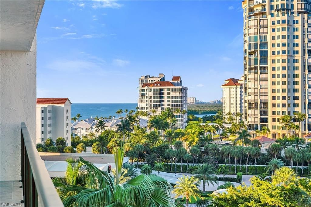 4901 Gulf Shore Blvd N APT 803 Naples, FL 34103 - Thumbnail 4