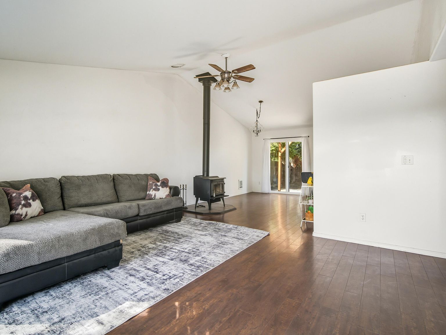 3145 SW Metolius Ave Redmond, OR 97756 - Thumbnail 4