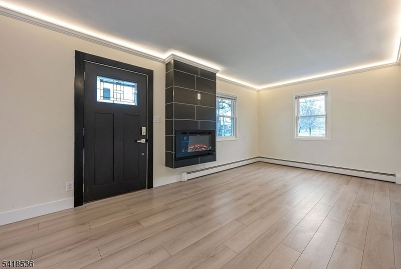 136 Palsa Ave Elmwood Park, NJ 07407 - Thumbnail 4