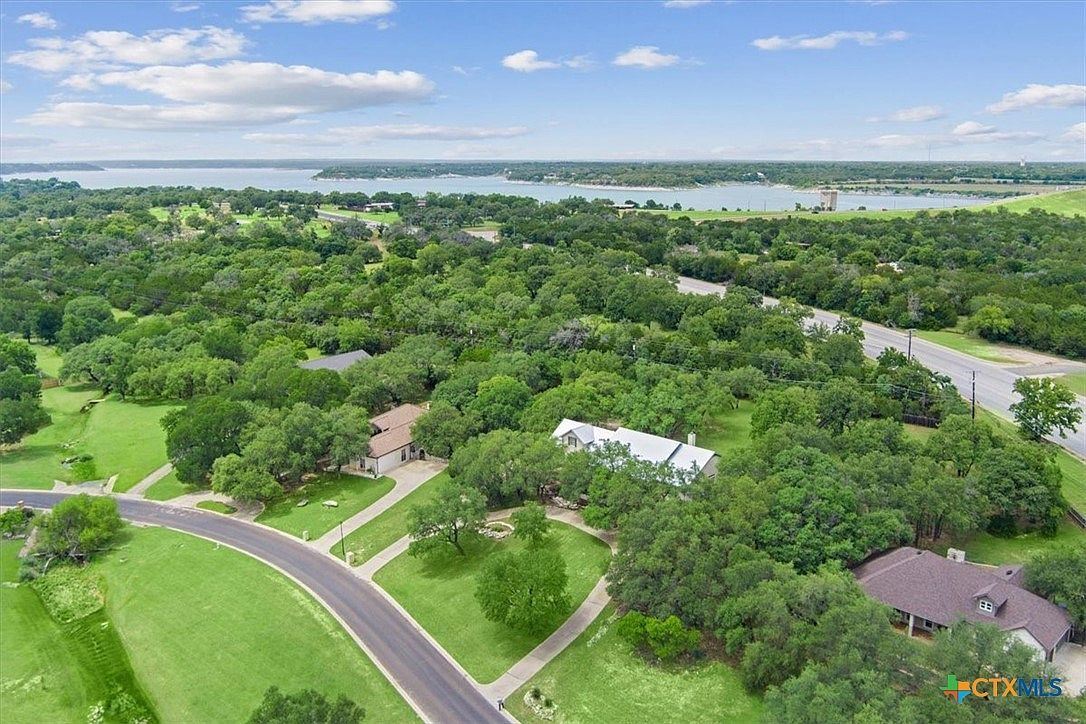 2105 Red Rock Dr Belton, TX 76513 - Thumbnail 4