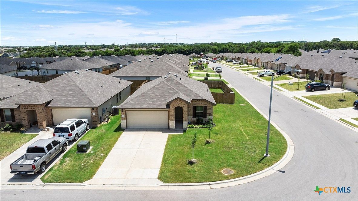 1037 Oxford Ln Troy, TX 76579 - Thumbnail 4