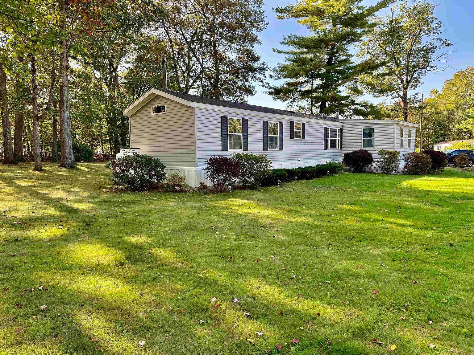 56 Nelson St Salem, NH 03079 - Thumbnail 4